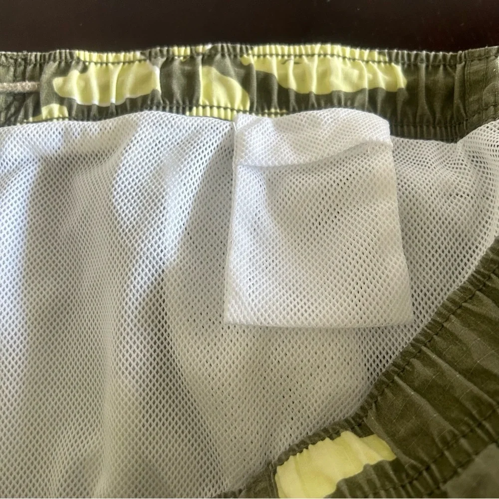 BREAKWATER Board Shorts Olive Yellow Sz XL